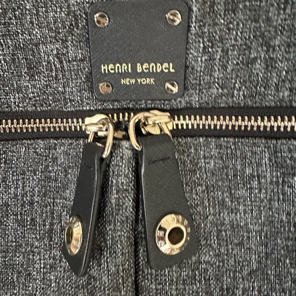 VVGUC Henri Bendel Grey Tweed Shoulder/Crossbody Bag